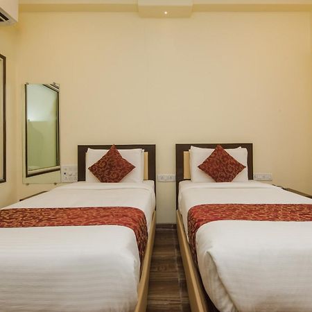 Super Hotel O Divine Residency Near Phoenix Marketcity ムンバイ エクステリア 写真